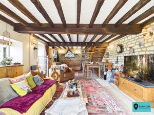 Living Room- click for photo gallery